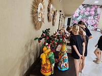 Выставка народного творчества посещённая  празднику  «Яблочный Спас»