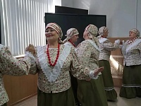 В Приморско-Ахтарской ЦРБ зазвучали песни.